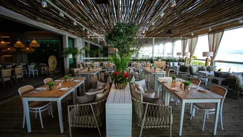 Folha Beach Club