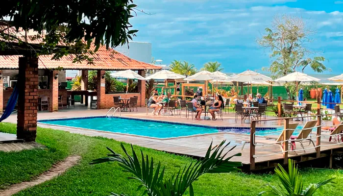 catamaran praia beach club