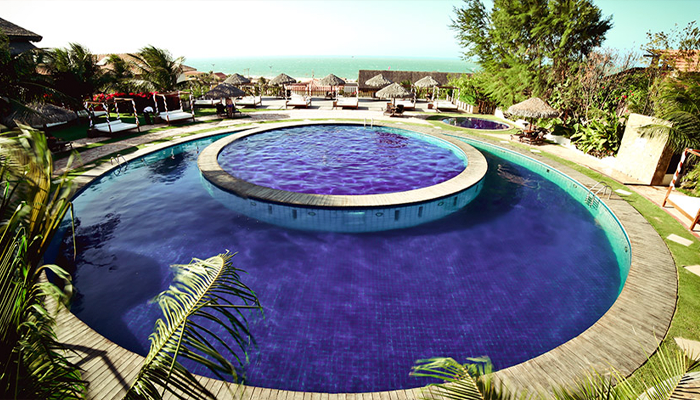 piscina Long Beach Canoa Quebrada
